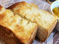 米粉パン トースト 200円